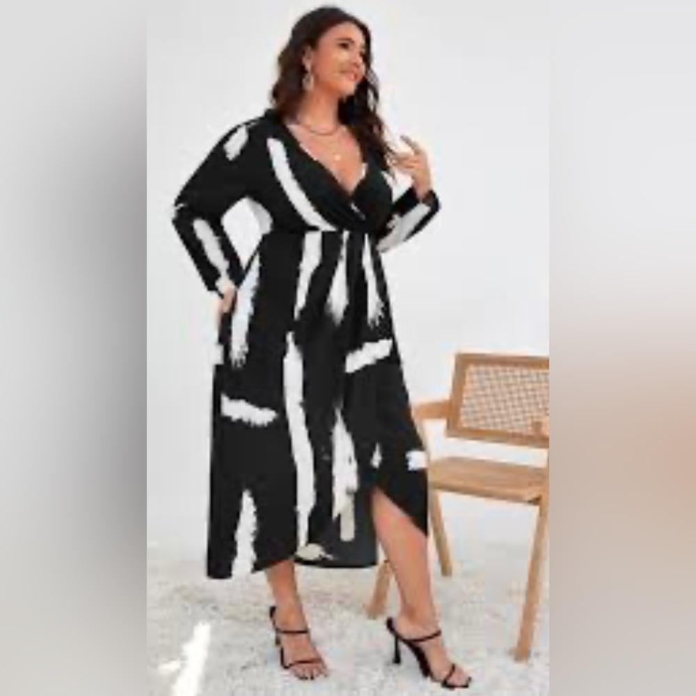 NWT lightweight flowy maxi dress with flair fit sleeves - Picture 5 of 5